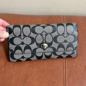 Coach wallet
